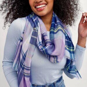 Vera Bradley Women's Lightweight Soft Fringe Scarf Amethyst Plaid 22842-15849